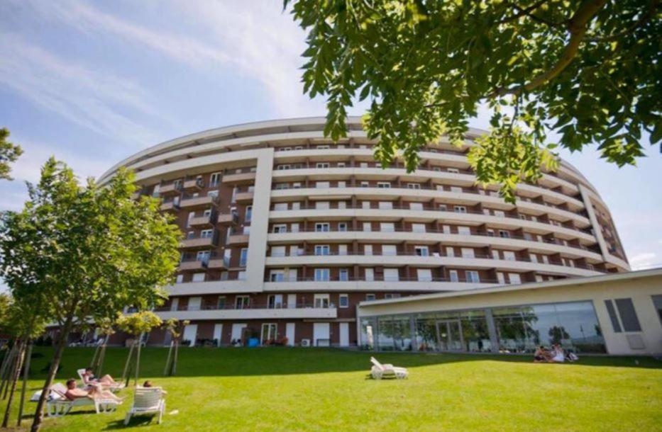 'Good Feelings' Aparthotel Siófok Exterior foto